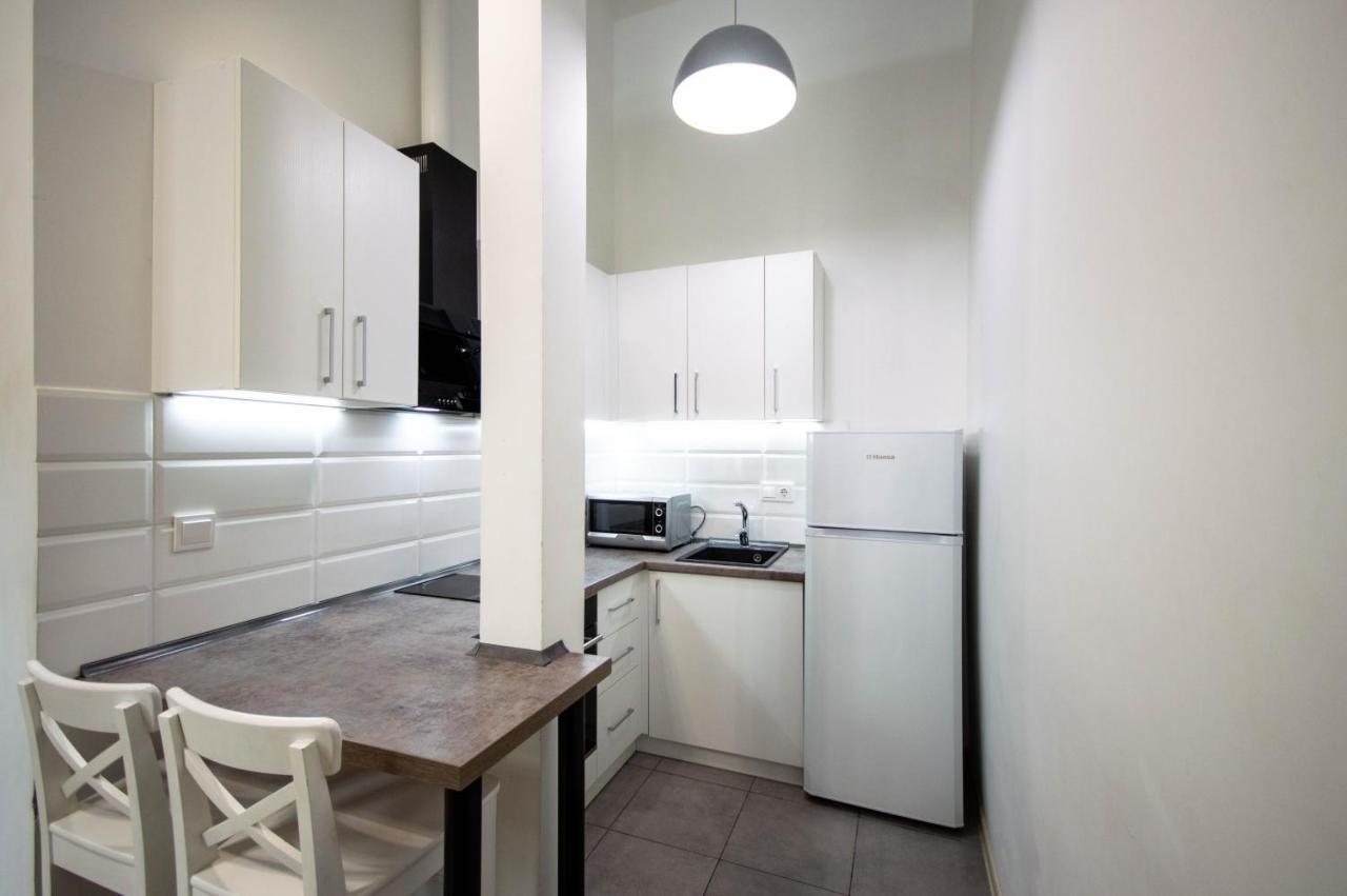 Kyiv White Apartment Екстер'єр фото