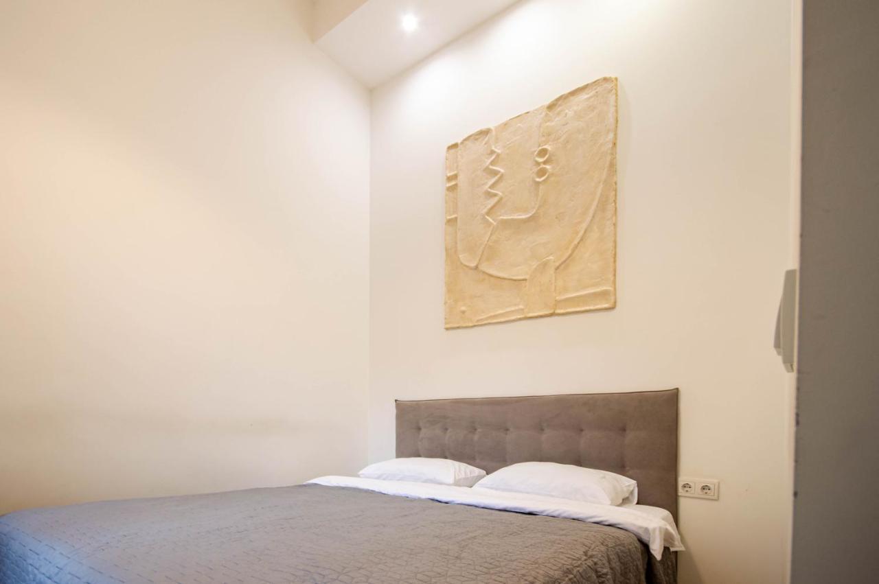 Kyiv White Apartment Екстер'єр фото