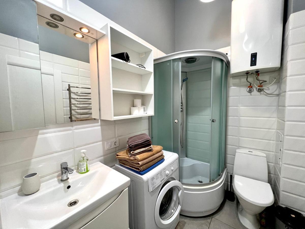 Kyiv White Apartment Екстер'єр фото