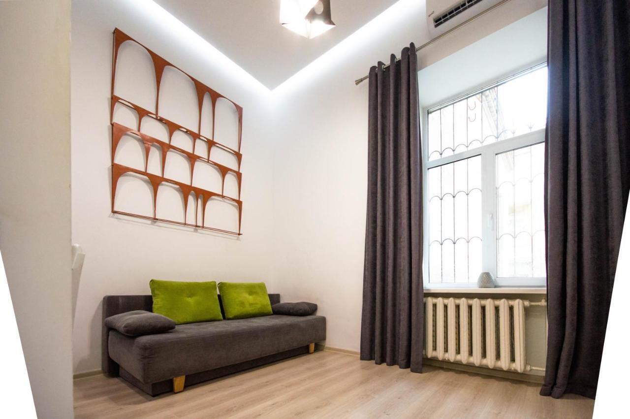 Kyiv White Apartment Екстер'єр фото